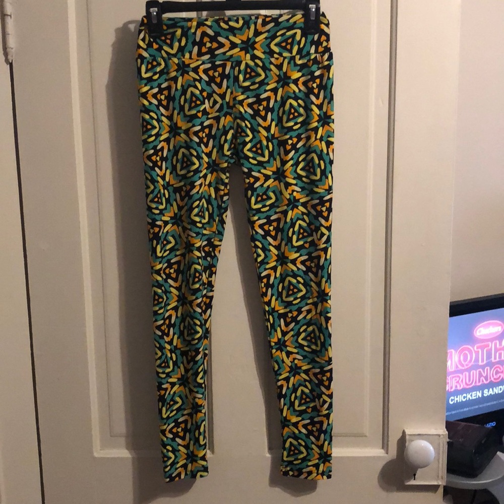 Lularoe one size leggings geometric print